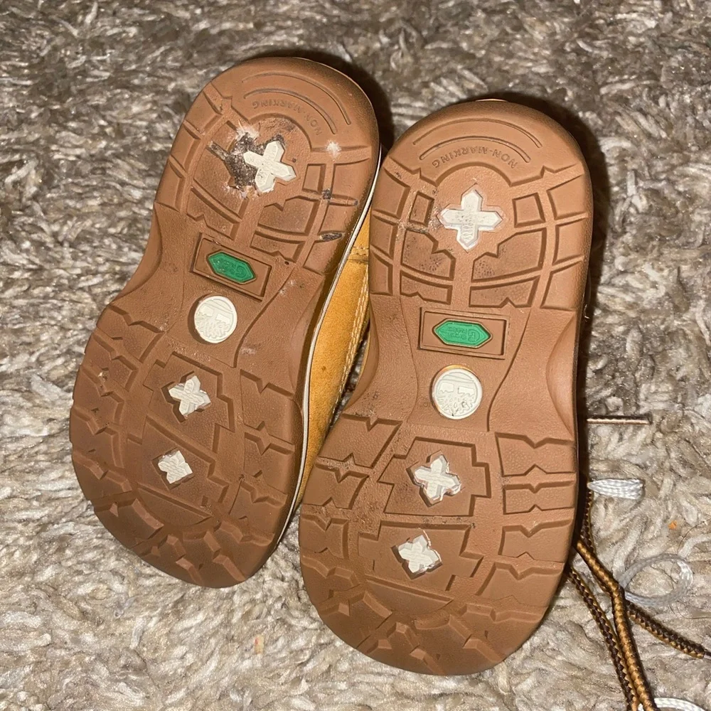 Timberland shoes size 5.5 guc